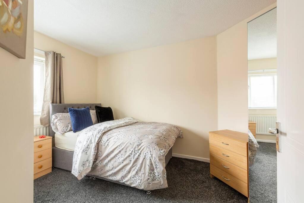 New Manchester Getaway Home - Free Gated Parking With Fob Eksteriør bilde